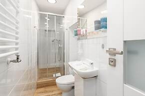 Studio Kasprowicz Park Poznan by Renters