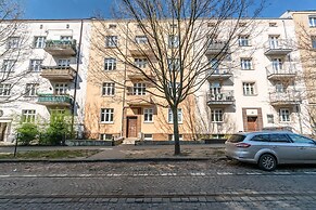 Studio Kasprowicz Park Poznan by Renters