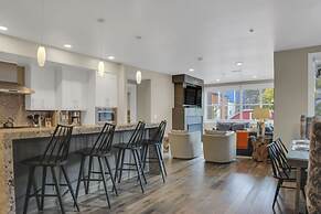 Rio Grande 202 3 Bedroom Condo by RedAwning