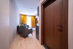 Garden Room Suit Hotel