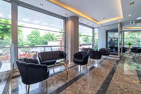 Garden Room Suit Hotel