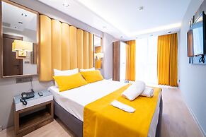 Garden Room Suit Hotel