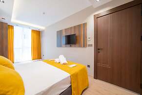 Garden Room Suit Hotel