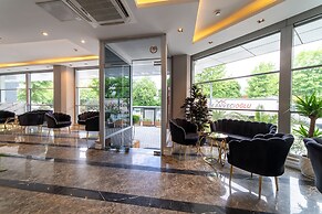 Garden Room Suit Hotel