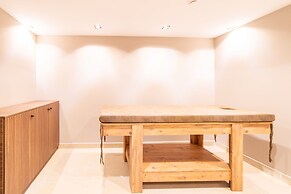 Garden Room Suit Hotel