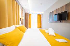 Garden Room Suit Hotel