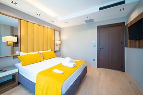 Garden Room Suit Hotel