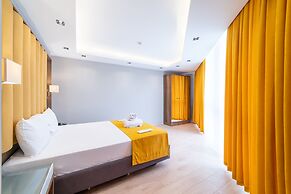 Garden Room Suit Hotel