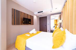 Garden Room Suit Hotel