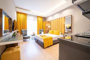 Garden Room Suit Hotel