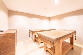 Garden Room Suit Hotel