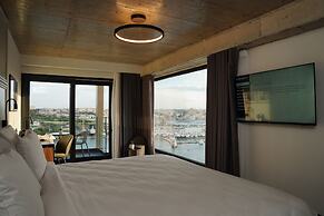 The Londoner Hotel Sliema