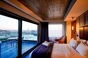 The Londoner Hotel Sliema