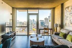 Luxury Apartment With Private Office & Terrace