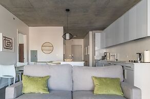 Luxury Apartment With Private Office & Terrace