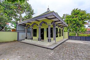 Super OYO 91748 Wisma Pkpri Purworejo