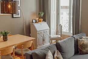 Downtown Excellence Apartment by Vacationy