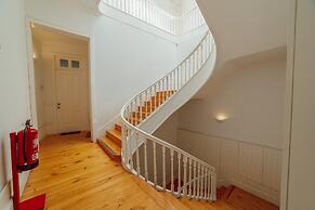 Downtown Excellence Apartment by Vacationy
