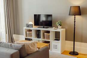Downtown Excellence Apartment by Vacationy