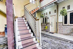 OYO 91795 Kos Jeehel Syariah