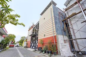 OYO 91795 Kos Jeehel Syariah