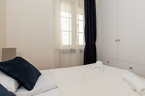 Gdańsk Old Town Apartment by Renters