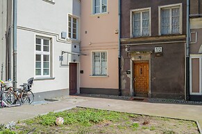 Gdańsk Old Town Apartment by Renters
