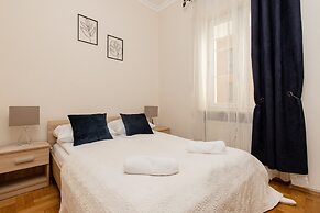 Gdańsk Old Town Apartment by Renters
