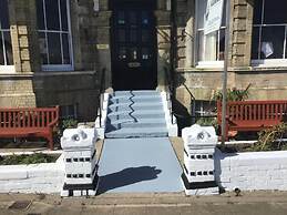 OYO Lord Kitcheners Guest House