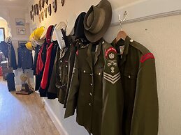 OYO Lord Kitcheners Guest House