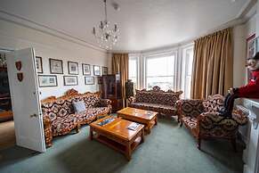 OYO Lord Kitcheners Guest House