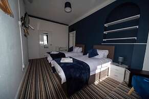 OYO Lord Kitcheners Guest House