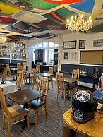 OYO Lord Kitcheners Guest House