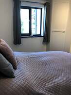 Gardenside, Free Private Parking