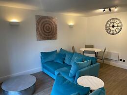 Gardenside, Free Private Parking