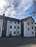 Gardenside, Free Private Parking