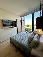 Comfortable Condo Amazing Rooftop