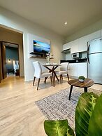 Comfortable Condo Amazing Rooftop