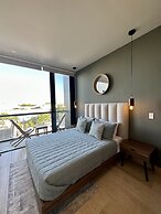 Comfortable Condo Amazing Rooftop