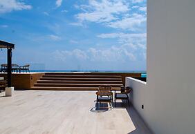 Comfortable Condo Amazing Rooftop