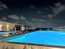 Comfortable Condo Amazing Rooftop