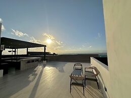 Comfortable Condo Amazing Rooftop