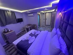 Galatagreenapple Hotel