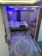 Galatagreenapple Hotel