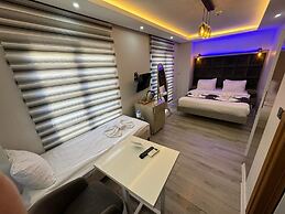 Galatagreenapple Hotel