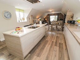 Butterchurn Apartment