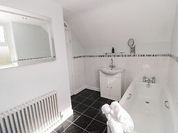 Butterchurn Apartment