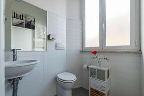 Penthouse Alisa - Penthouse Alisa