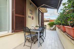 Penthouse Alisa - Penthouse Alisa