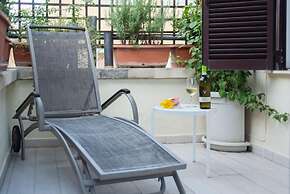 Penthouse Alisa - Penthouse Alisa